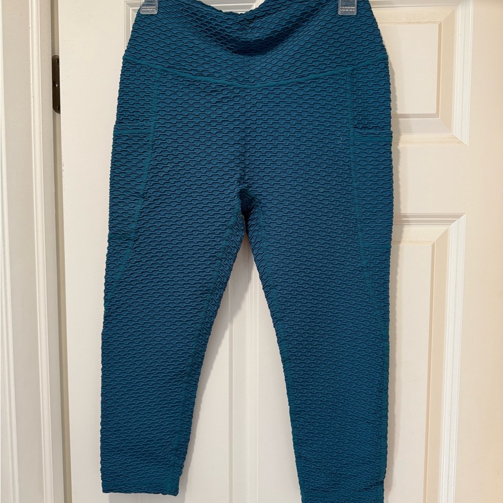Constantly Varied Gear Teal Textured Leggings